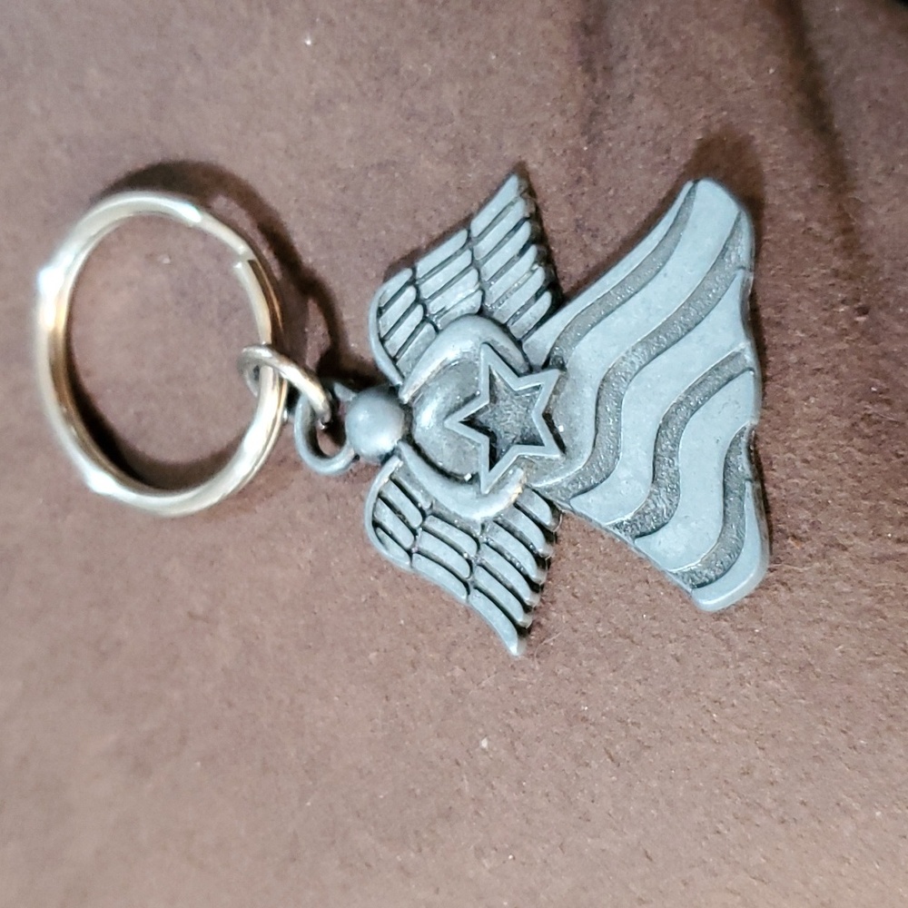CURATED BY RUA'H KIBRIYA: 1-1/2" Gray Metal Angel Key Ring